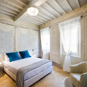Il Piccolo Cavour Charming House Bed & Breakfast